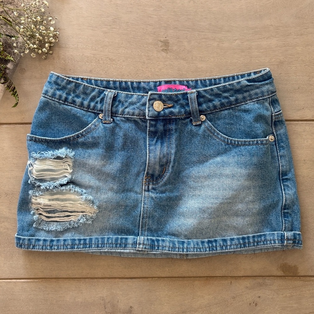 Edikted Distressed Denim Mini Skirt (xs)